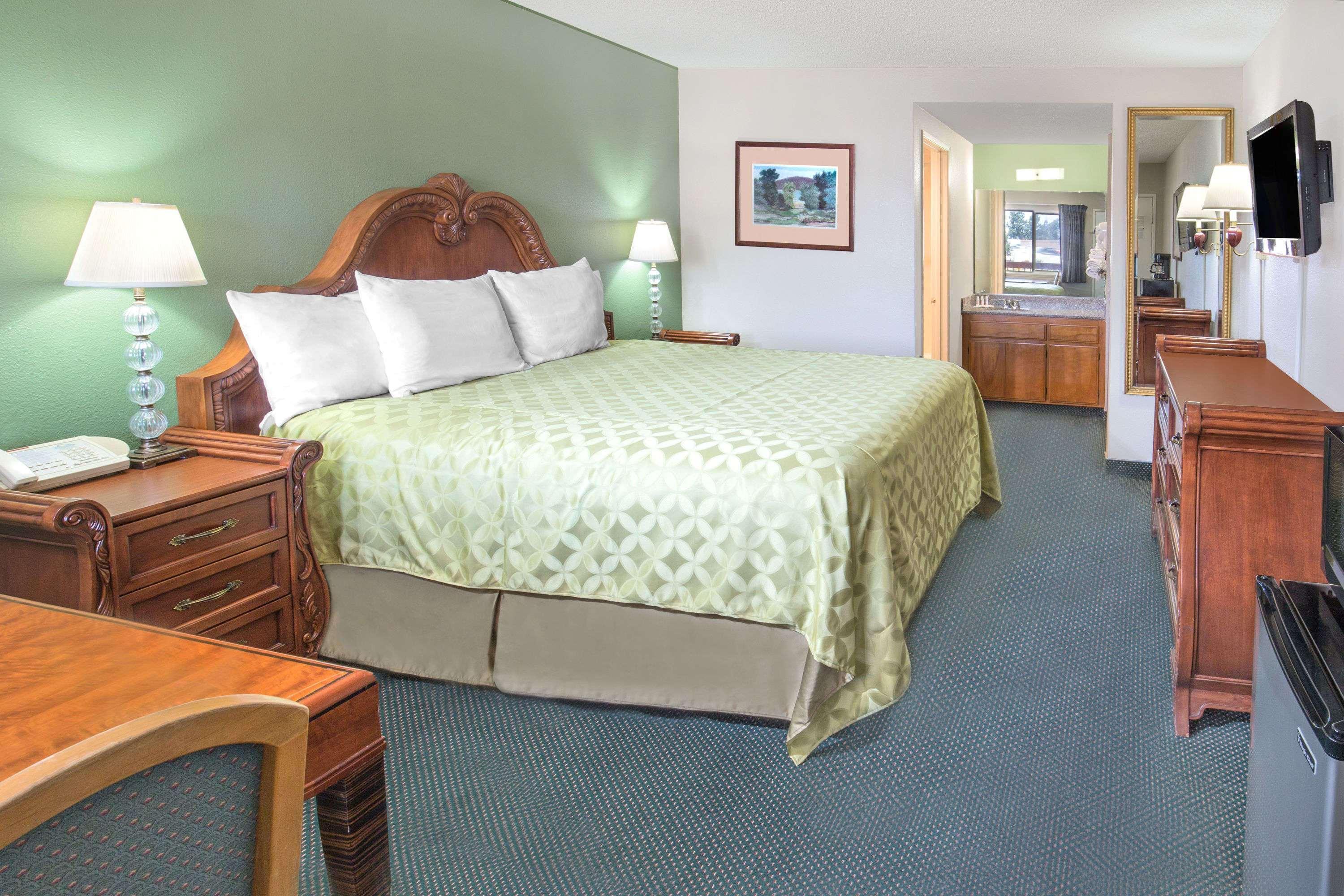 Days Inn By Wyndham Ontario Airport Luaran gambar