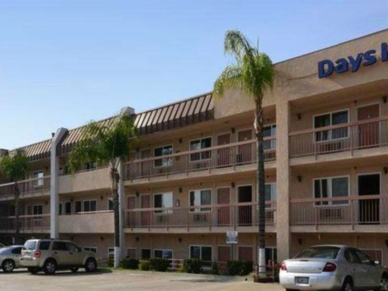 Days Inn By Wyndham Ontario Airport Luaran gambar